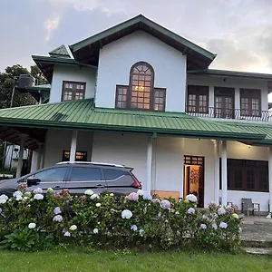 lakeside-garden-bungalow.kandyhotelsnow.com/